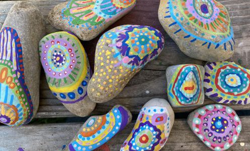 Steine bemalen – Kreativtag an der Waldbude